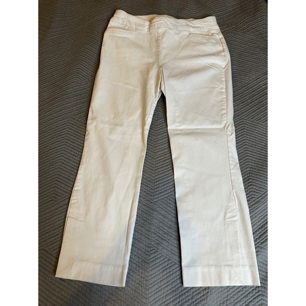 Chicos White Pull On Ankle Pants Straight Leg Side Vent Size 0.5 US 6